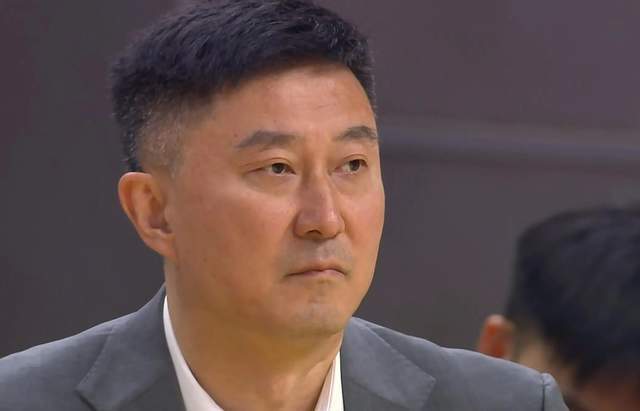 开云赛事运营官方-随着广东惨败、北京大胜，CBA又乱了！广东跌至第六，深圳回前三